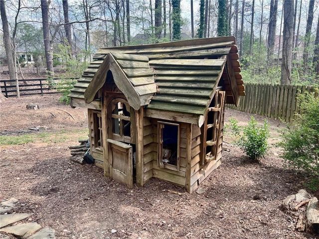 9635 Red Bird Lane, Johns Creek, GA 30022