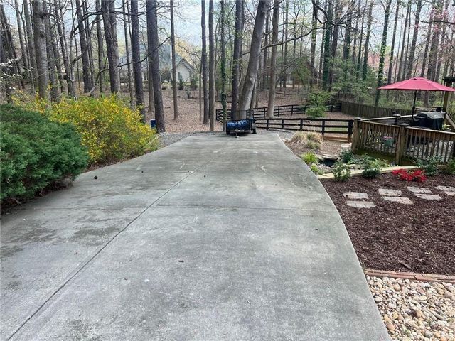 9635 Red Bird Lane, Johns Creek, GA 30022