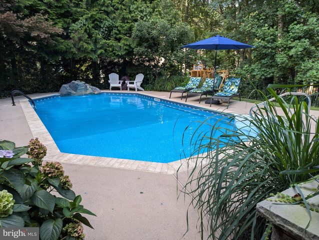 15 RAVENSWOOD WAY, Sewell, NJ 08080