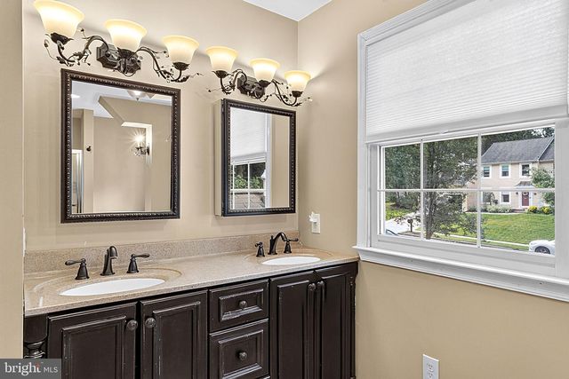 15 RAVENSWOOD WAY, Sewell, NJ 08080