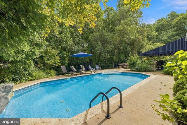 15 RAVENSWOOD WAY, Sewell, NJ 08080