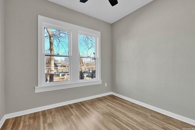 439 W Lubbock St, San Antonio, TX 78204