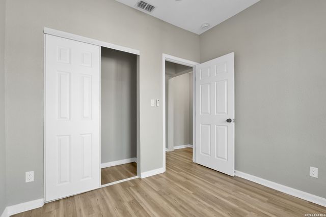 439 W Lubbock St, San Antonio, TX 78204