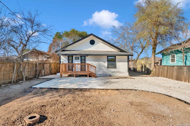 439 W Lubbock St, San Antonio, TX 78204