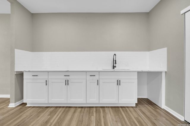 439 W Lubbock St, San Antonio, TX 78204