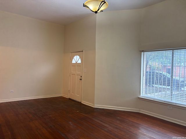 1021 S Alamo, San Antonio, TX 78210