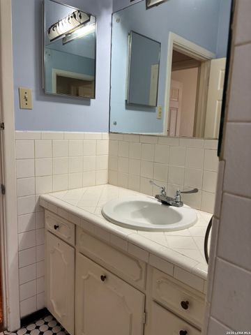 1021 S Alamo, San Antonio, TX 78210