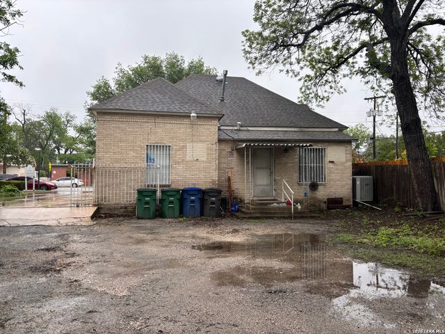 1021 S Alamo, San Antonio, TX 78210