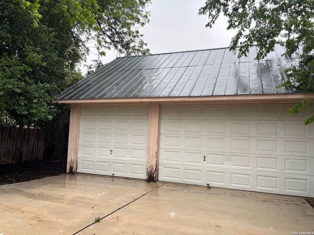 1021 S Alamo, San Antonio, TX 78210