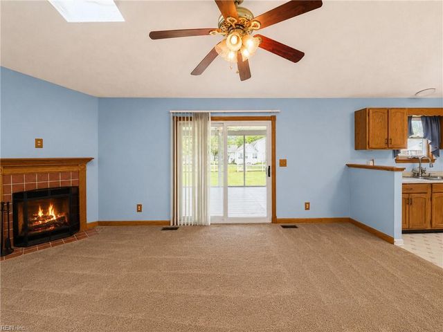 2021 Tidemill Haven Ln LN, Hayes, VA 23072