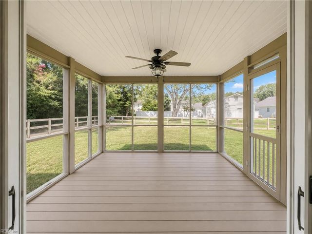 2021 Tidemill Haven Ln LN, Hayes, VA 23072