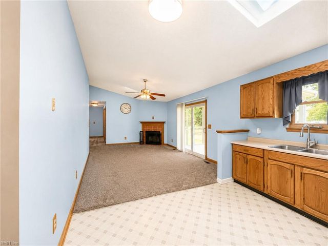 2021 Tidemill Haven Ln LN, Hayes, VA 23072