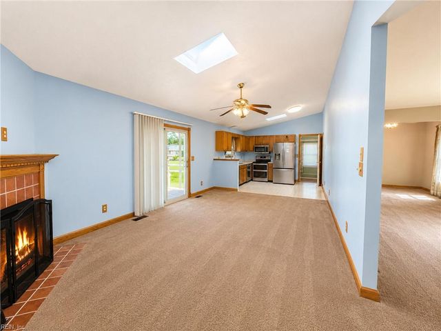 2021 Tidemill Haven Ln LN, Hayes, VA 23072
