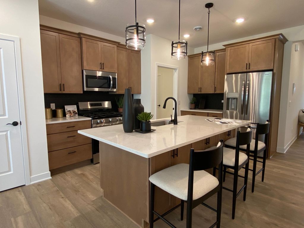 13784 Hollybrook Circle, Apple Valley, MN 55124 — photo 4