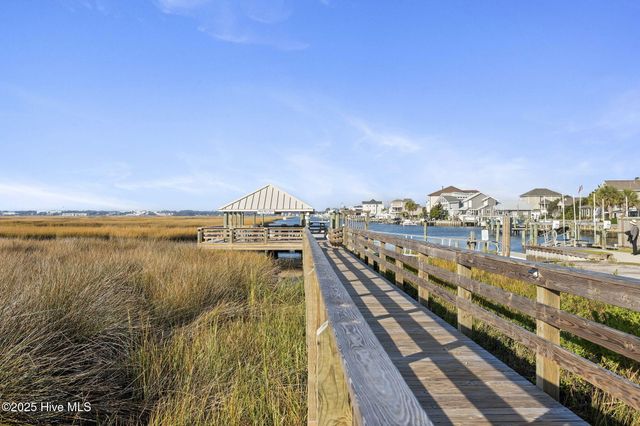 602 W Ft Macon Road 148, Atlantic Beach, NC 28512