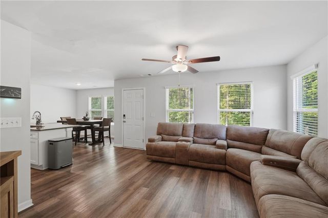 404 Cassidy Trail, Douglasville, GA 30134