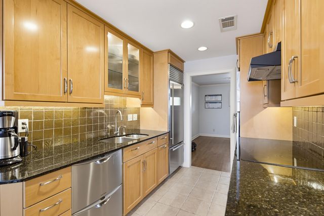 369 Riverbluff Pl Apt 3, Memphis, TN 38103