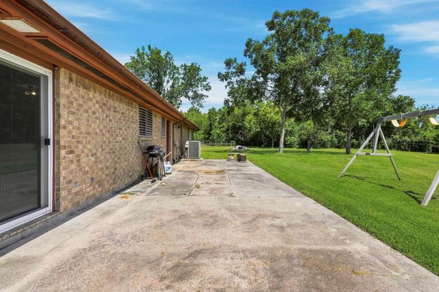 16101 Bluebird Street, Santa Fe, TX 77517