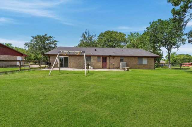 16101 Bluebird Street, Santa Fe, TX 77517