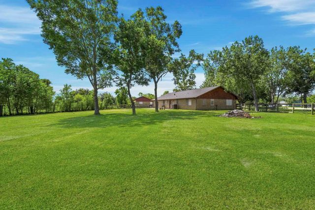 16101 Bluebird Street, Santa Fe, TX 77517