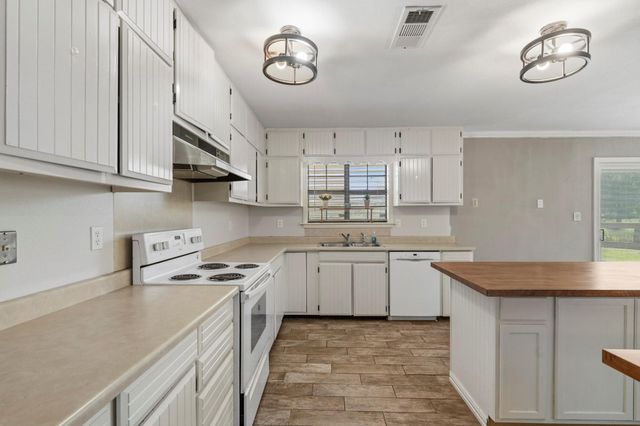 16101 Bluebird Street, Santa Fe, TX 77517