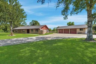 16101 Bluebird Street, Santa Fe, TX 77517