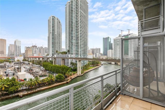 690 SW 1st Ct 1017, Miami, FL 33130