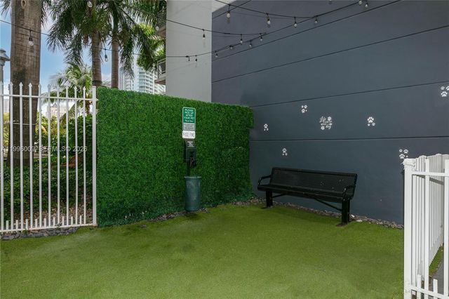 690 SW 1st Ct 1017, Miami, FL 33130