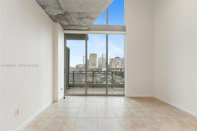 690 SW 1st Ct 1017, Miami, FL 33130