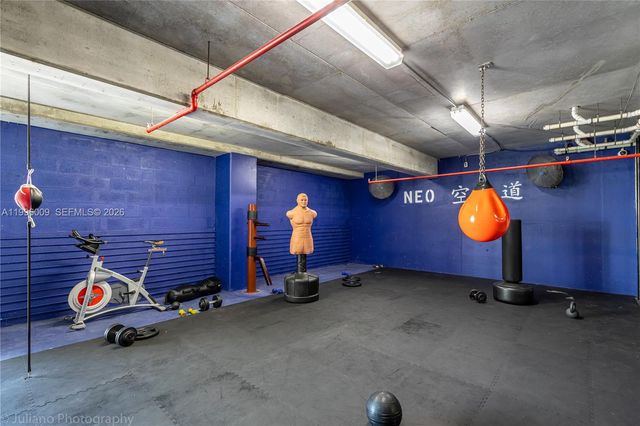 690 SW 1st Ct 1017, Miami, FL 33130