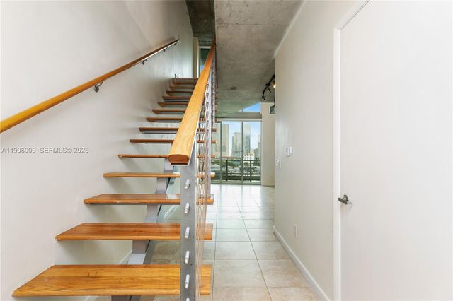 690 SW 1st Ct 1017, Miami, FL 33130