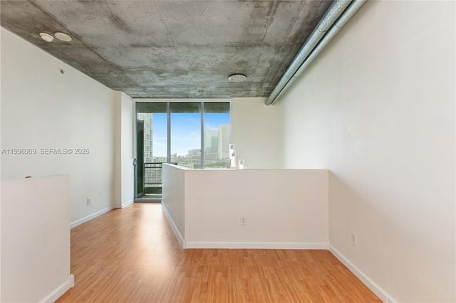 690 SW 1st Ct 1017, Miami, FL 33130