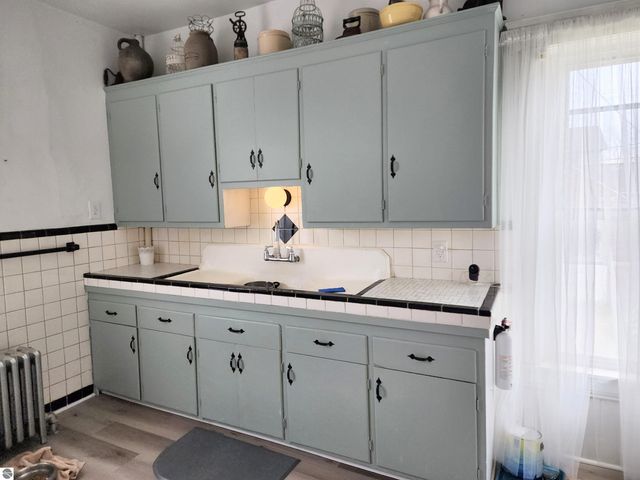 7121 Osage Drive, Allen Park, MI 48101