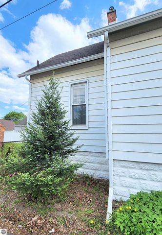 7121 Osage Drive, Allen Park, MI 48101