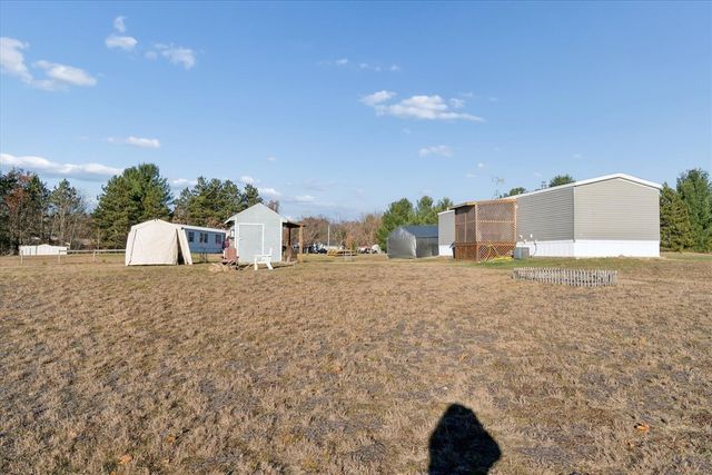 20089 W Lake Montcalm Road, Howard City, MI 49329