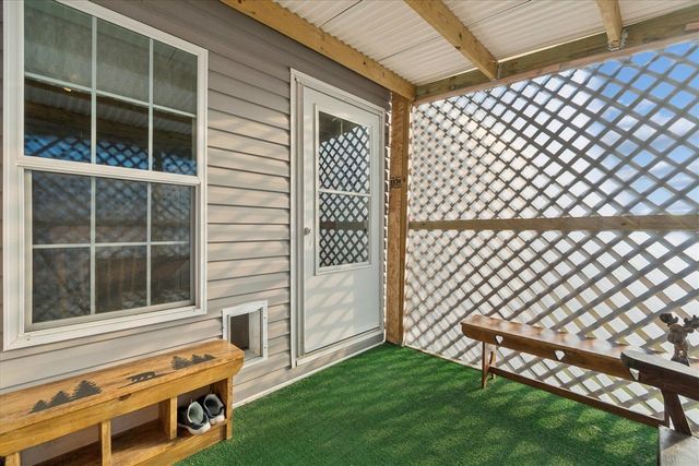 20089 W Lake Montcalm Road, Howard City, MI 49329