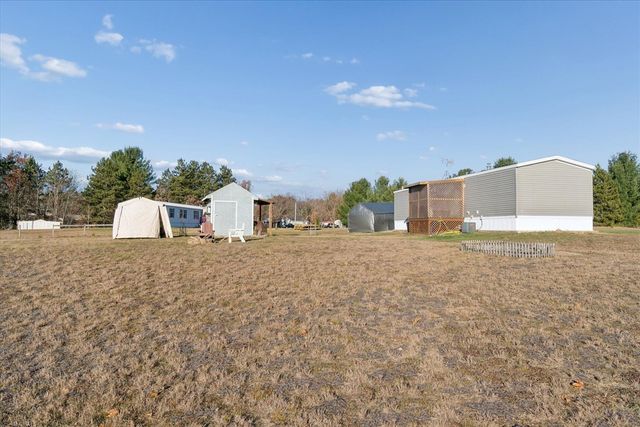 20089 W Lake Montcalm Road, Howard City, MI 49329