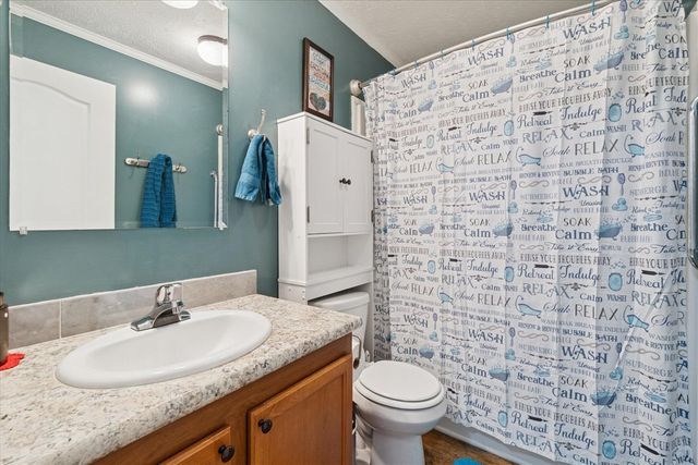 20089 W Lake Montcalm Road, Howard City, MI 49329