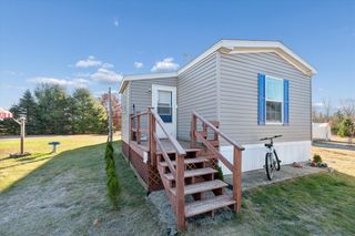 20089 W Lake Montcalm Road, Howard City, MI 49329