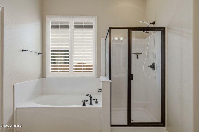 19919 N SANTA CRUZ Drive, Maricopa, AZ 85138