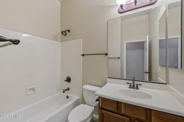 19919 N SANTA CRUZ Drive, Maricopa, AZ 85138