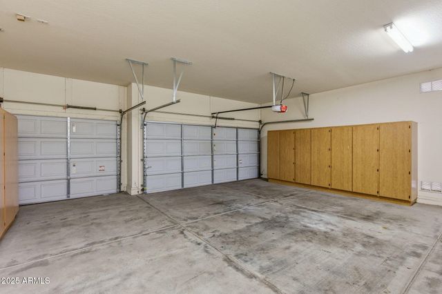 19919 N SANTA CRUZ Drive, Maricopa, AZ 85138