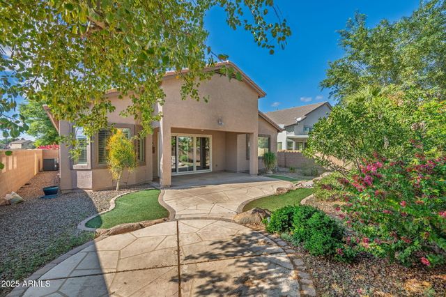 19919 N SANTA CRUZ Drive, Maricopa, AZ 85138