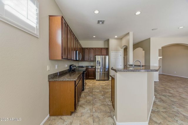 19919 N SANTA CRUZ Drive, Maricopa, AZ 85138