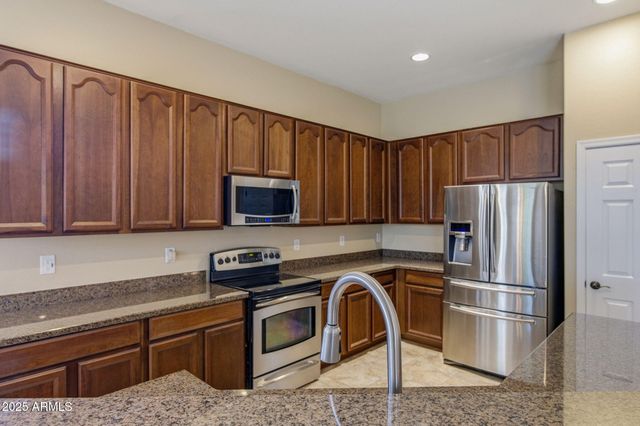 19919 N SANTA CRUZ Drive, Maricopa, AZ 85138