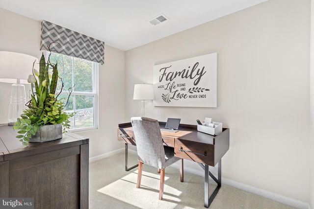 3306 MUTUAL DR, Inwood, WV 25428