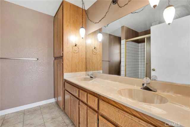 18420 Niagara, Victorville, CA 92395