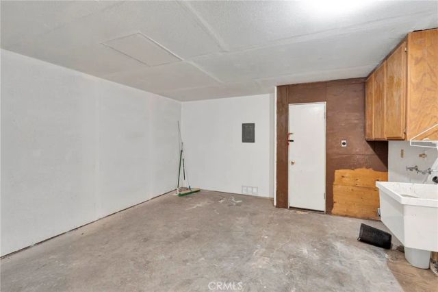 18420 Niagara, Victorville, CA 92395
