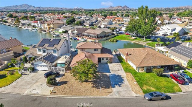 18420 Niagara, Victorville, CA 92395