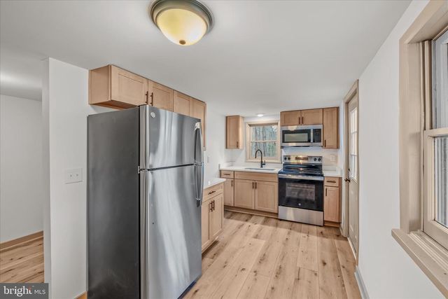 495 GETAWAY RD, Hedgesville, WV 25427